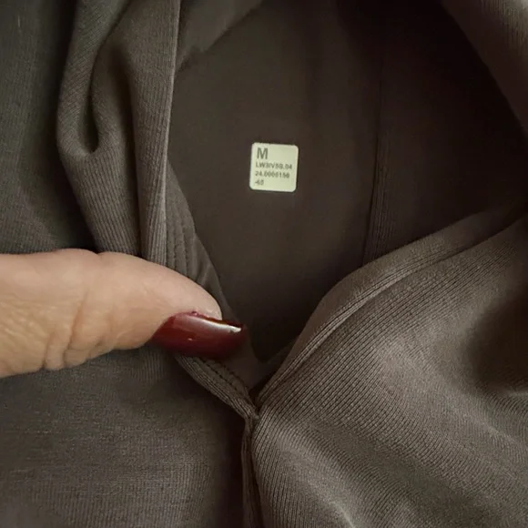 Lululemon ESPRESSO* SOFTSTREME cinchable waist full zip jacket - Picture 9 of 12